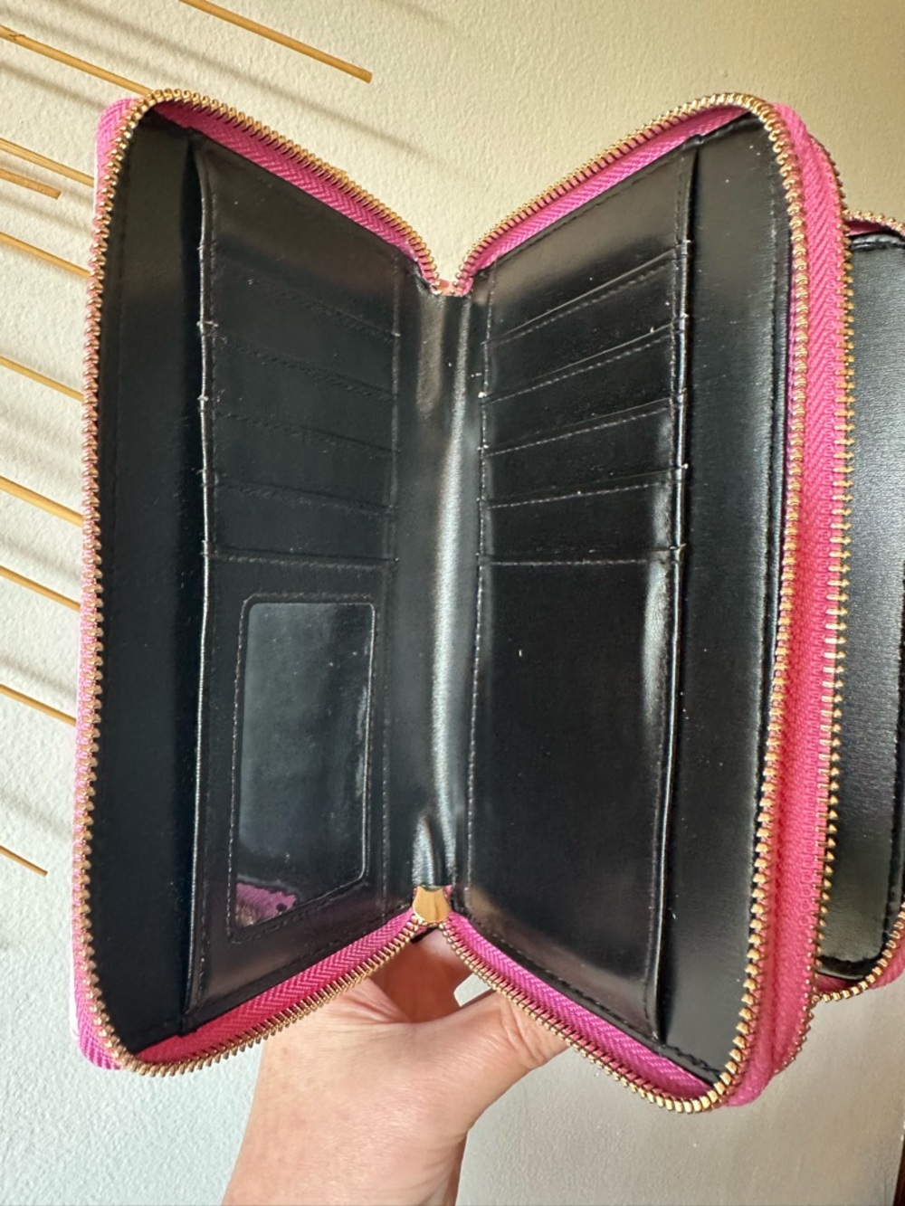 Ed Hardy Pink Wristlet Wallet with Tiger & Tattoo Print Dual Compartment NWT - Picture 7 of 8